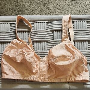 Secret Treasures Cream Seamless Bra